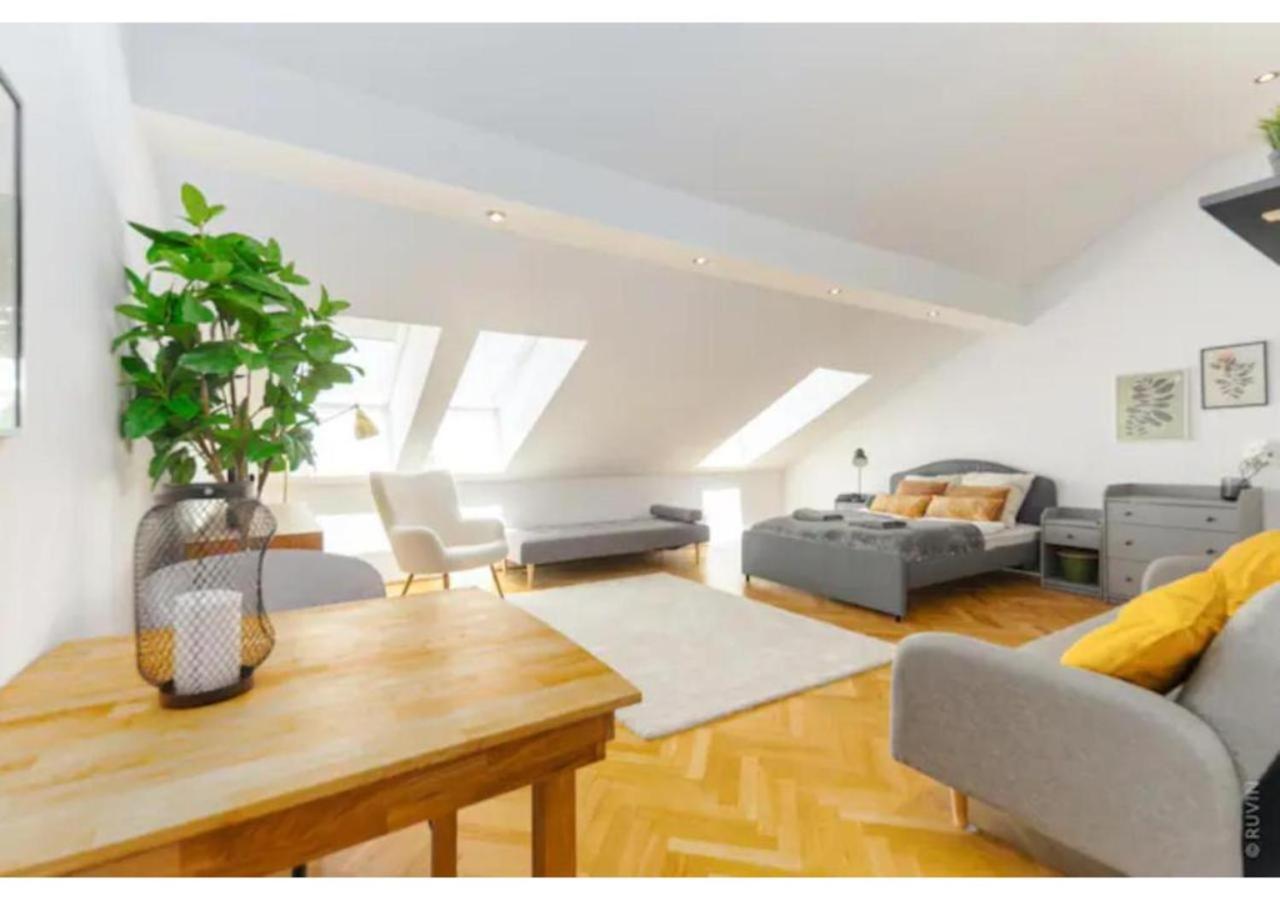 Designer Apartments, 2 Min To U1 Reumannplatz Bécs Kültér fotó